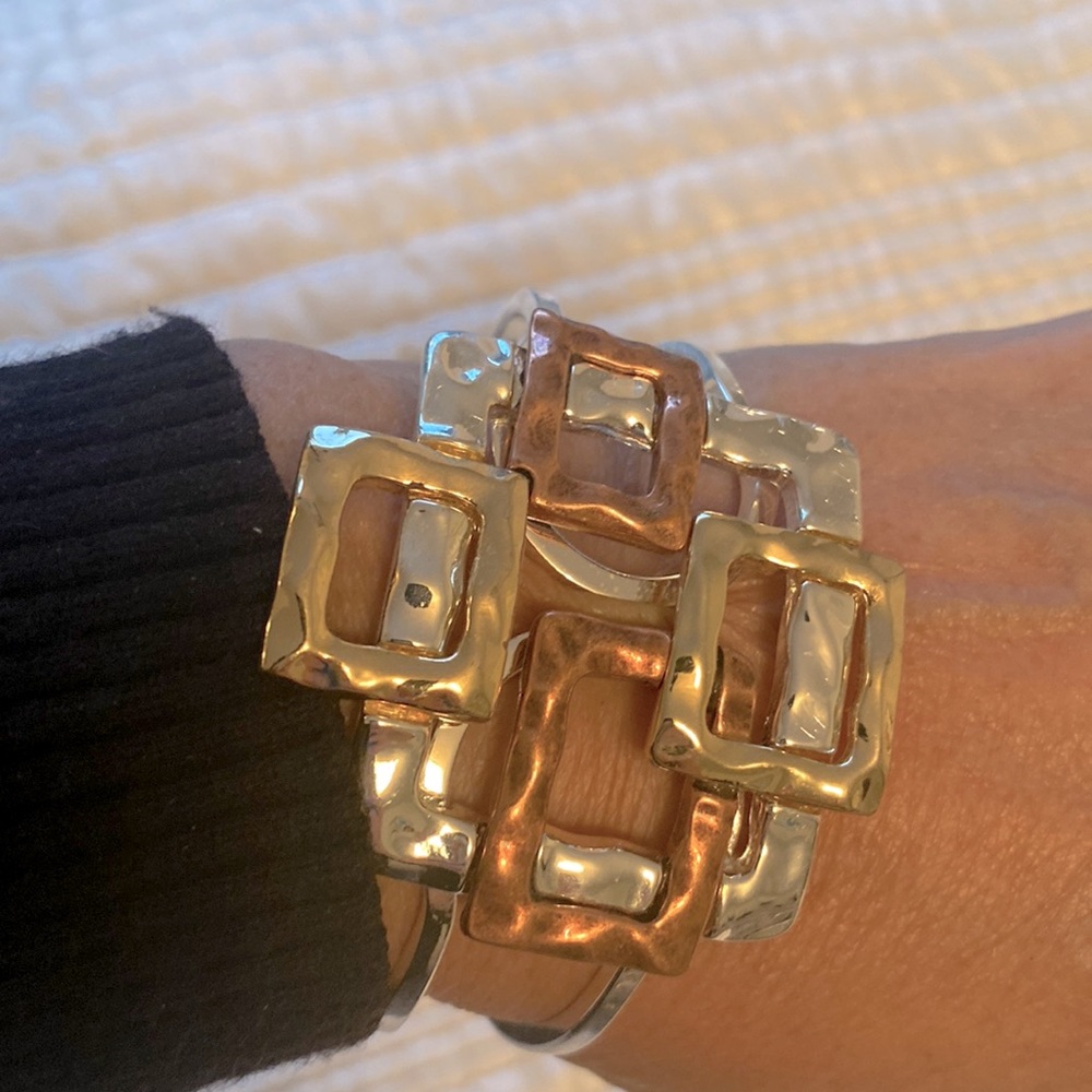 Tri-tone metal bracelet